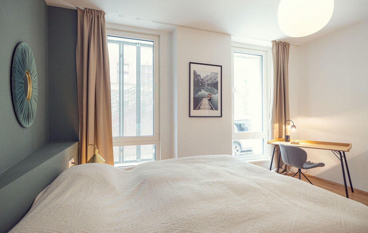 Ideal for Families & Mid-Term-Stays gallery image 5