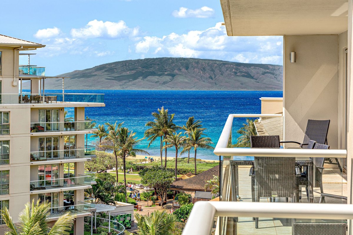Maui Resort Rentals: Honua Kai Konea 606