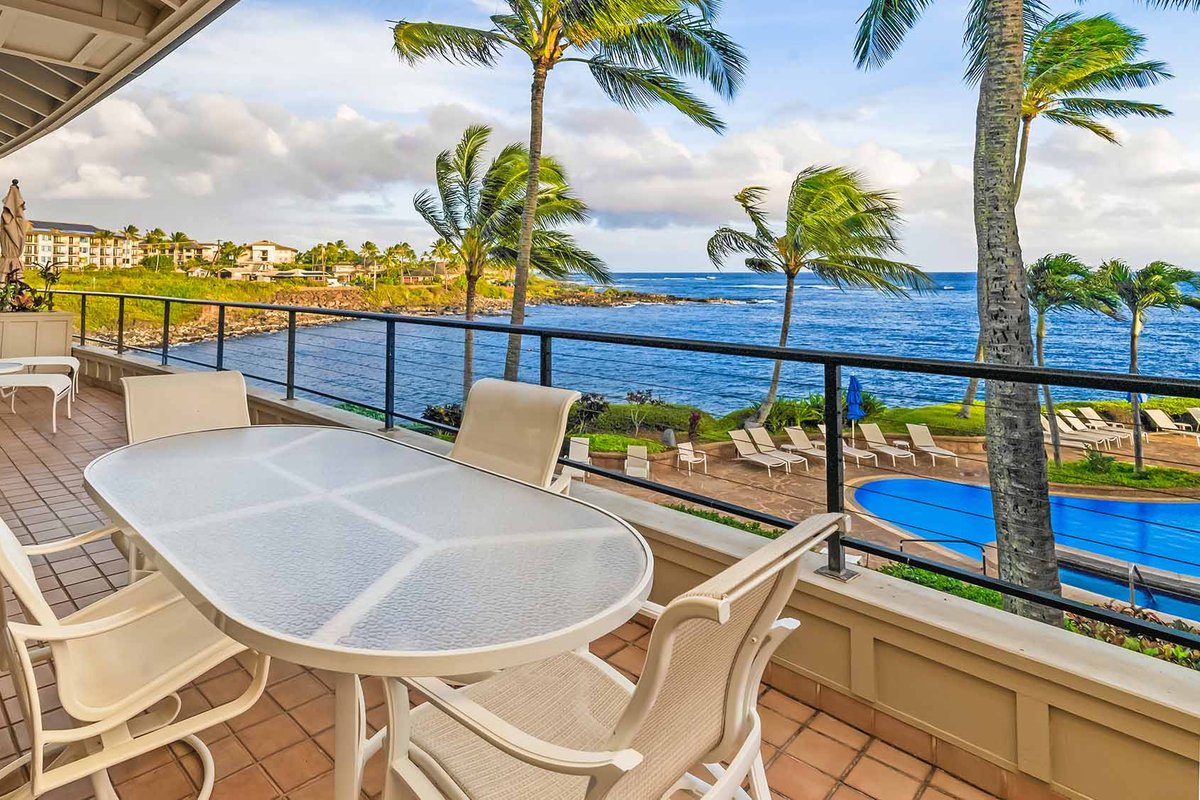 Whalers Cove 221 By Parrish Kauai – Ocean Front