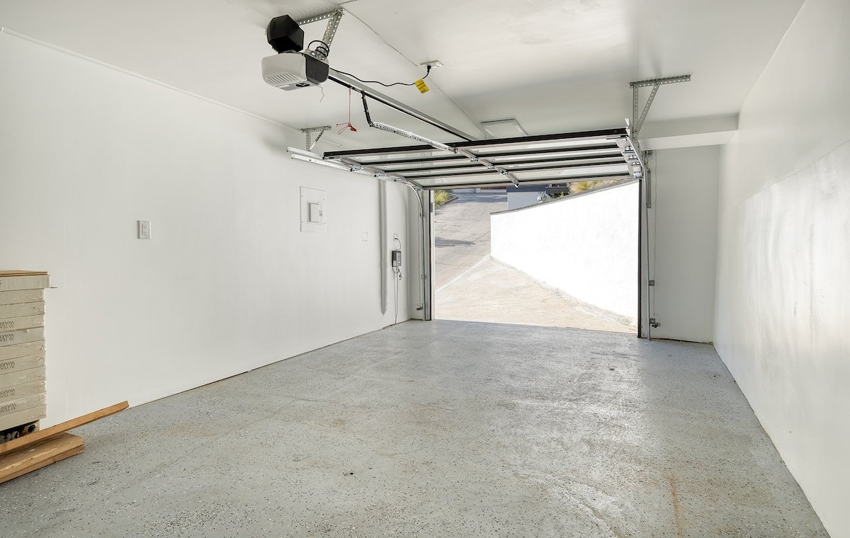 West Hollywood Hideaway gallery image 4