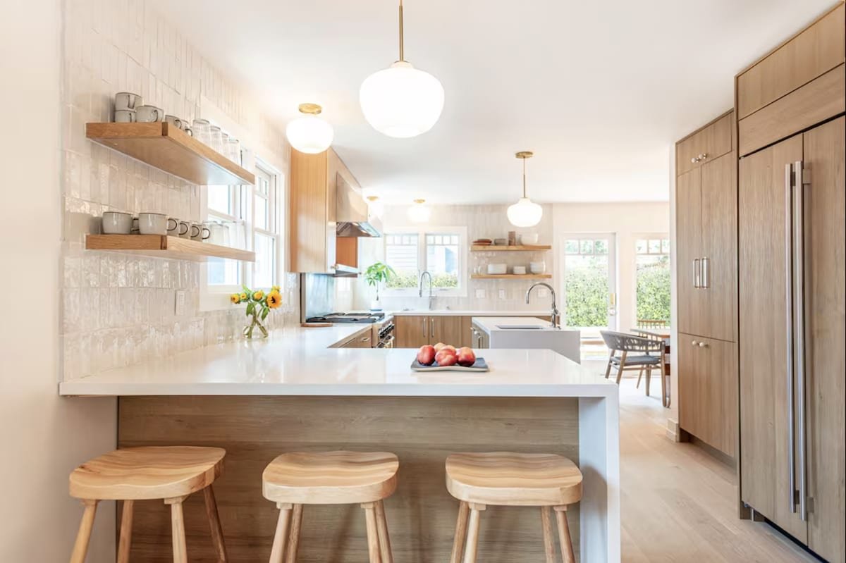 Walk to Venice Beach from Luxury Home gallery image 2