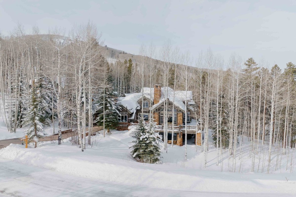 Newly Remodeled, Ski in/Ski out, Hot Tub | By