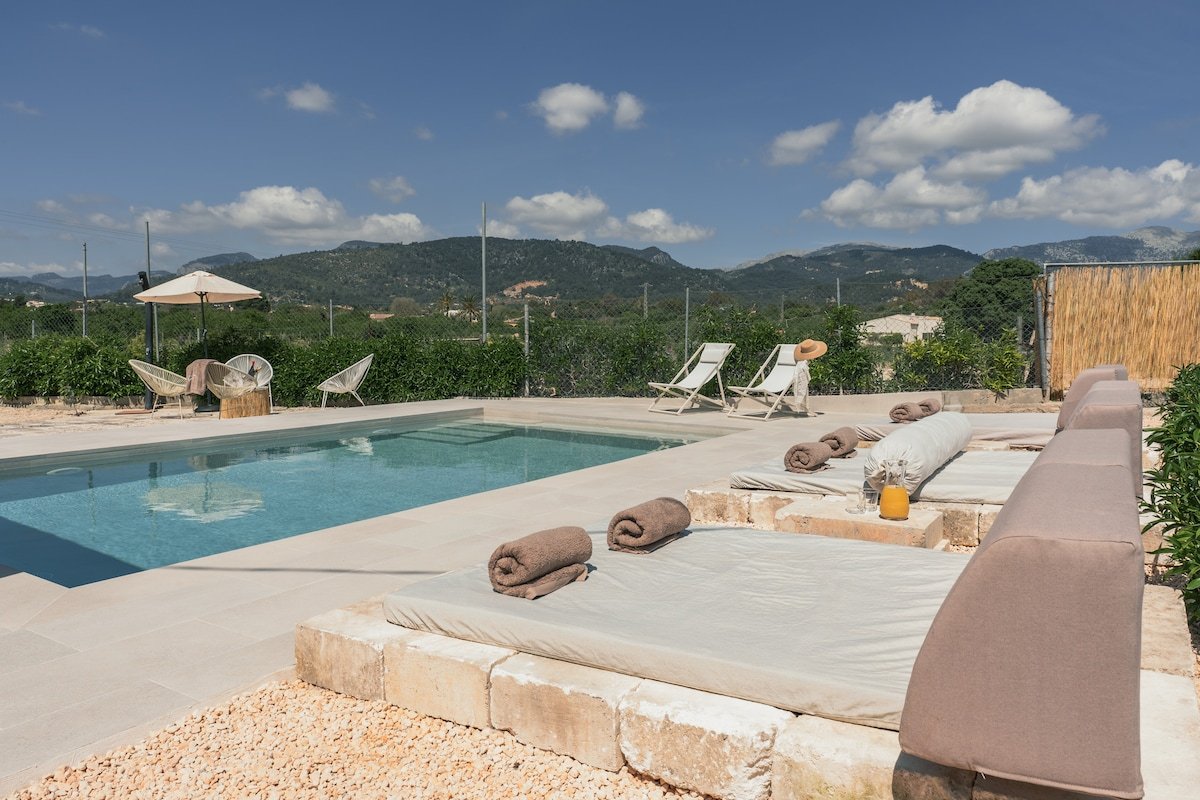 Can Cama Rotja, pool, barbecue & incredible views gallery image 2