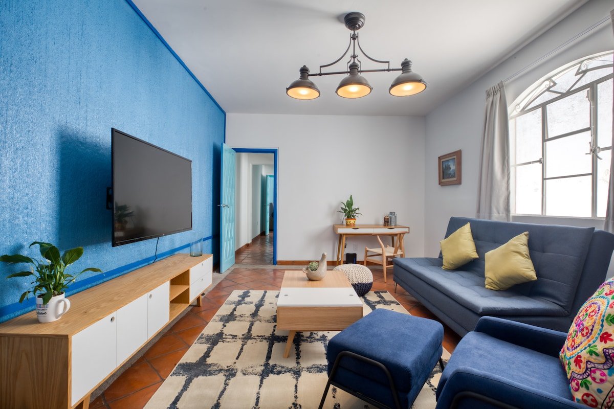 Modern Mexican House POLANCO, LARGE GROUPS gallery image 4