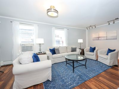 Spacious 3 Bedroom on Thames Street W/Parking