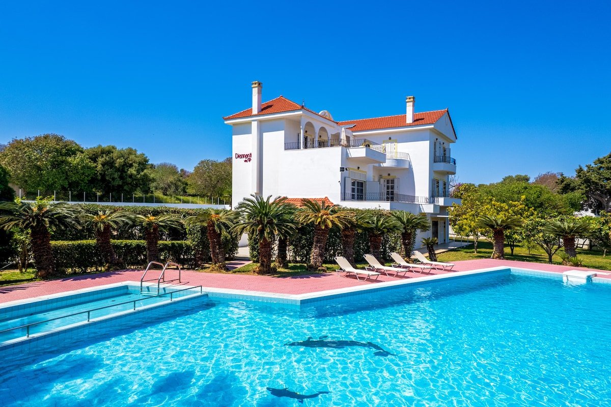 Diamanti Villa gallery image 5