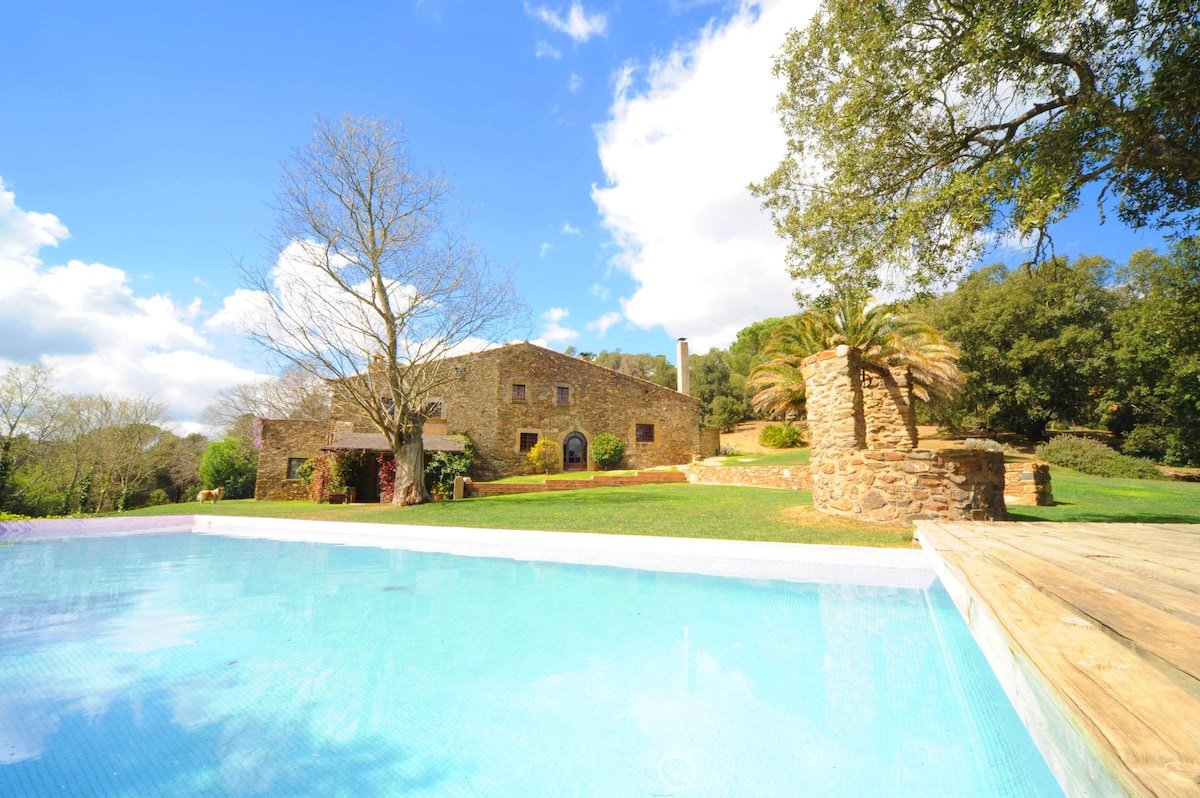 Fun, sea and relax in the Catalan Tuscany gallery image 2