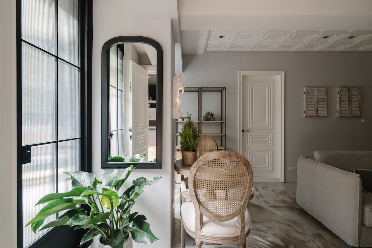 Apt E. Welcome to long Stay. gallery image 3