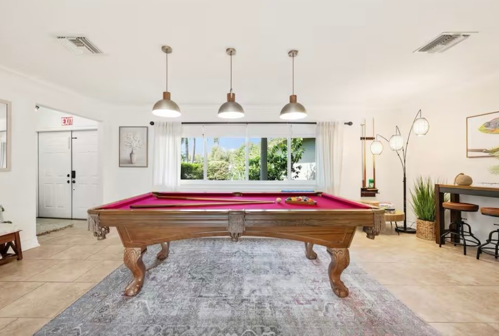 Heated Pool+Hot tub! Waterfront-Pool table+Kayaks! gallery image 4