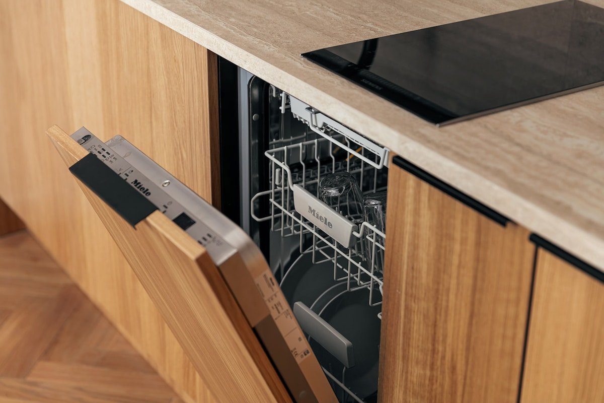 R16 Executive Two Bedroom gallery image 4