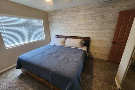 6 Bedroom Pool Farm House in the City gallery image 5