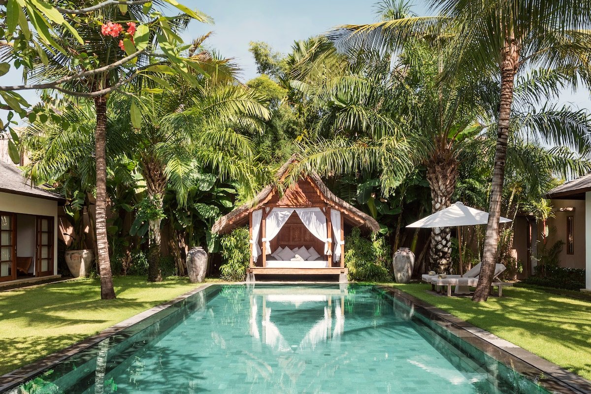 Villa Tiga Puluh – 7 bedrooms Villa in Seminyak gallery image 2