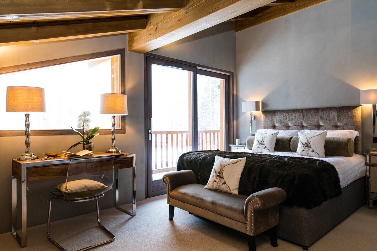 Luxurious Chalet in the Centre of Chamonix gallery image 2