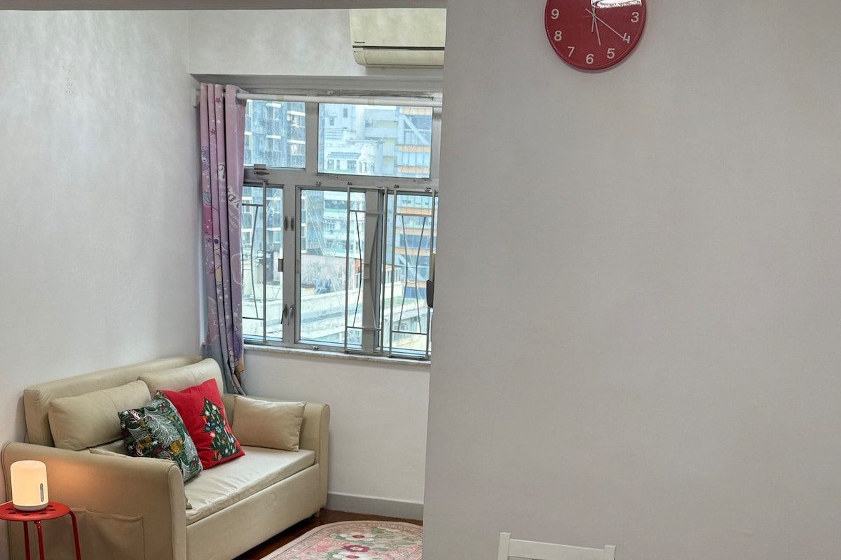 限時特價，先到先得！香港市中心~高铁站附近～旺角新45 ㎡大2房~旺角／旺角東双地鐵站2分钟即达公寓 gallery image 2