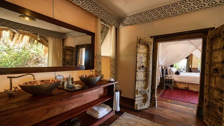 Selinda Camp Suites
