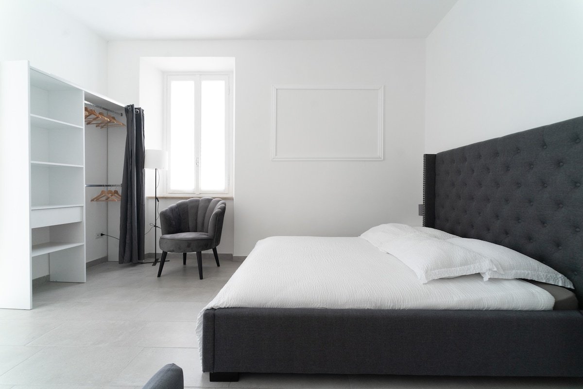 Spacious Apartment gallery image 2