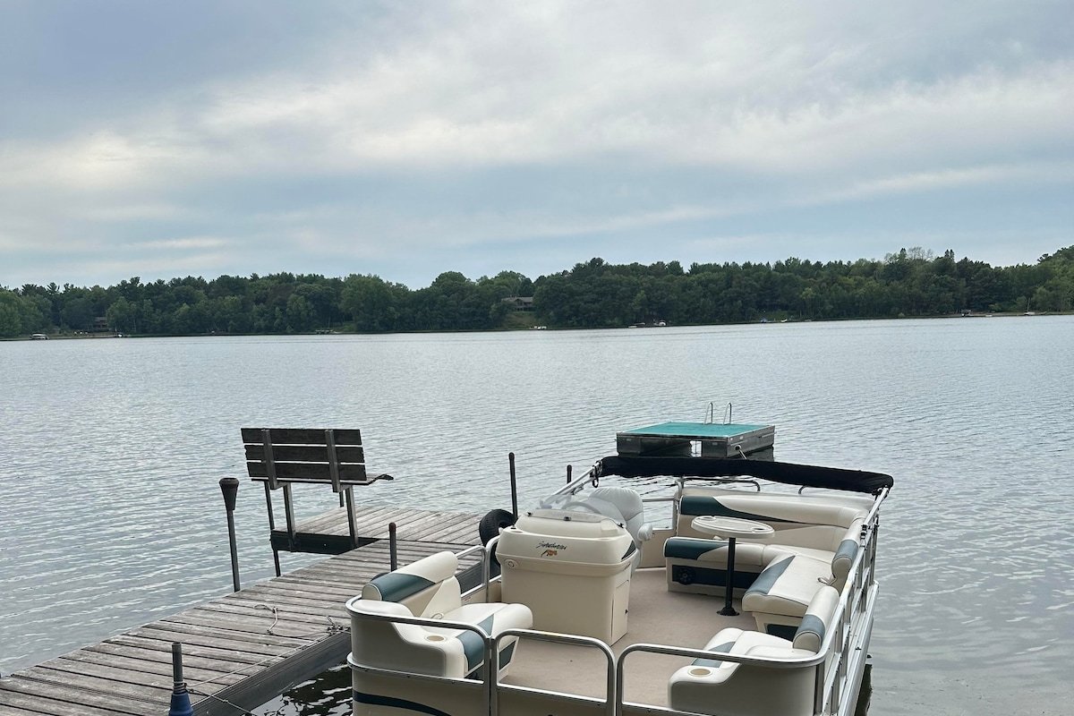 Log Cabin, Lake Retreat gallery image 4