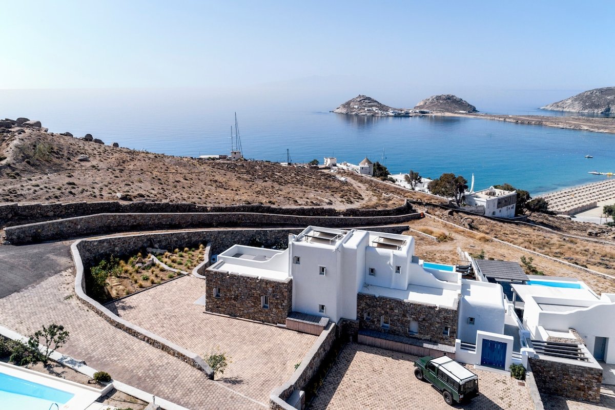 Dream View 2′ walk to beach by Red Windmill Villas gallery image 2