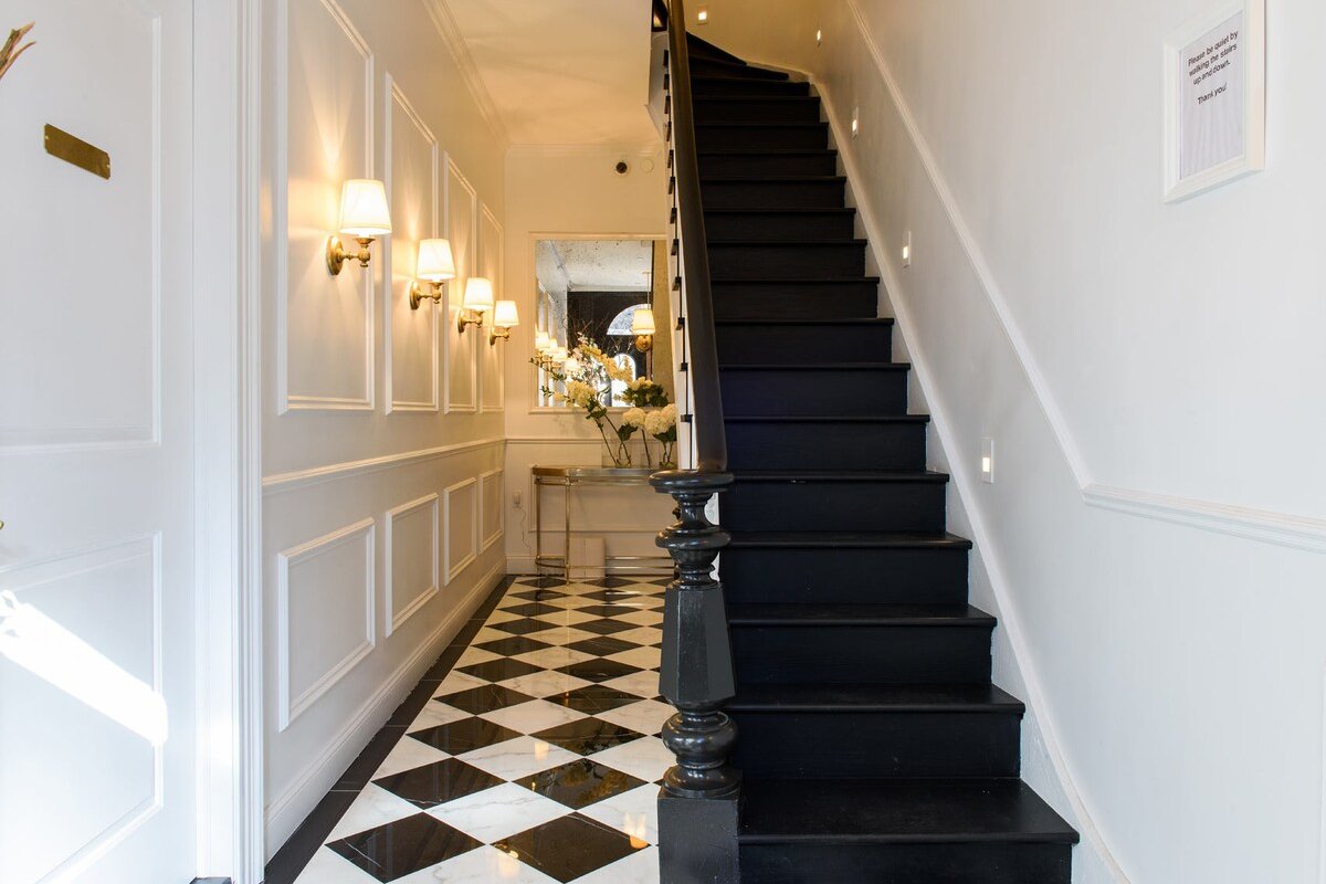 BOND TownHouse – Luxury, Scandinavian design house gallery image 4