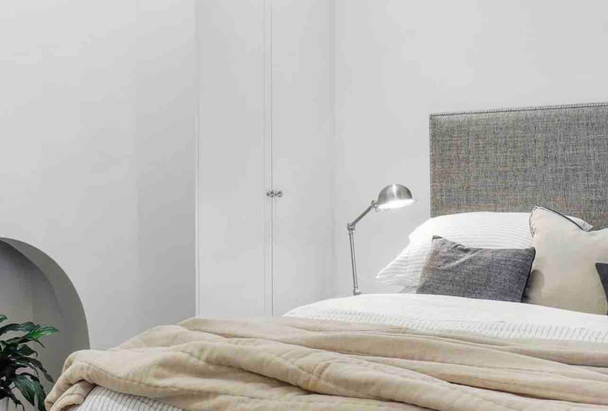 Renovated Fitzroy Terrace! gallery image 5