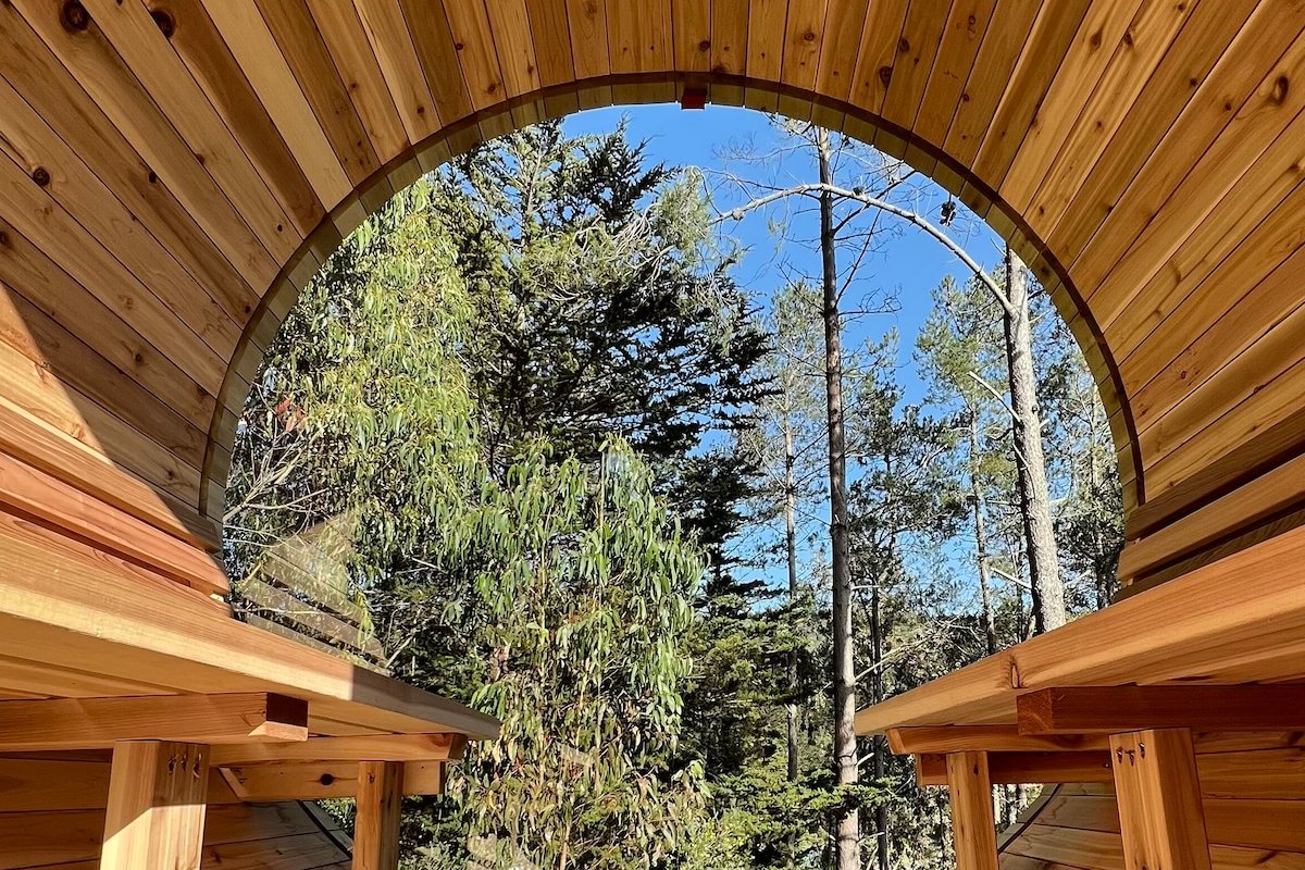 Serene Private Villa Pool Hot Tub & Sauna gallery image 4