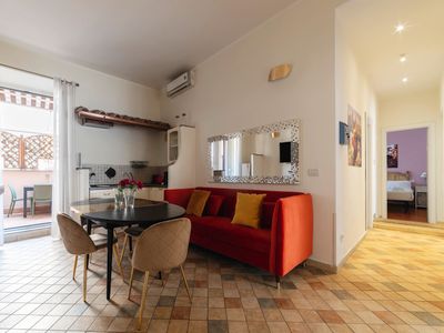 4 beds/4 baths flat near Vatican and metro!