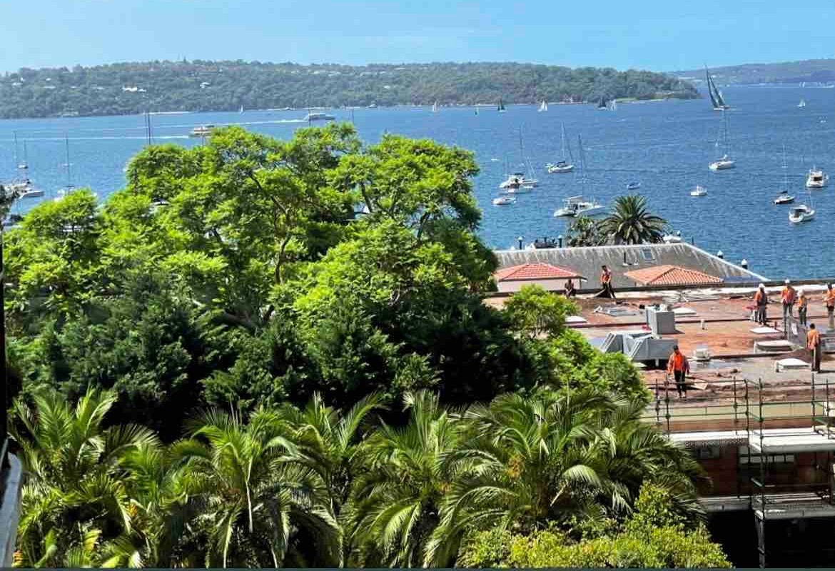 Stylish Harbourside Apartment in Elizabeth Bay gallery image 2