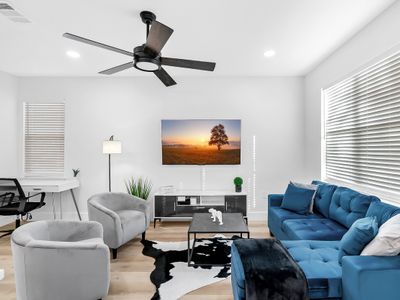 Cozy & Spacious 2 Homes ~ Free Parking ~ 11 beds