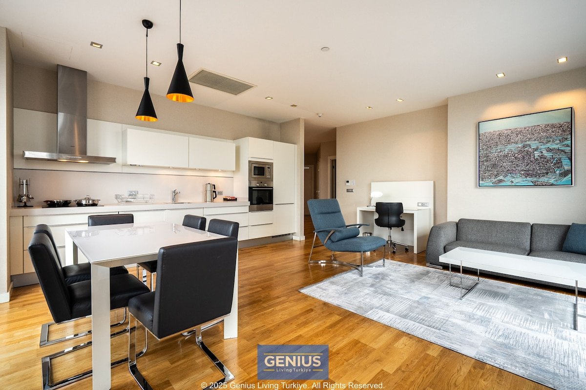 Lux 2 Bedroom Apartment | 40+ Floors | Sea Vw gallery image 3