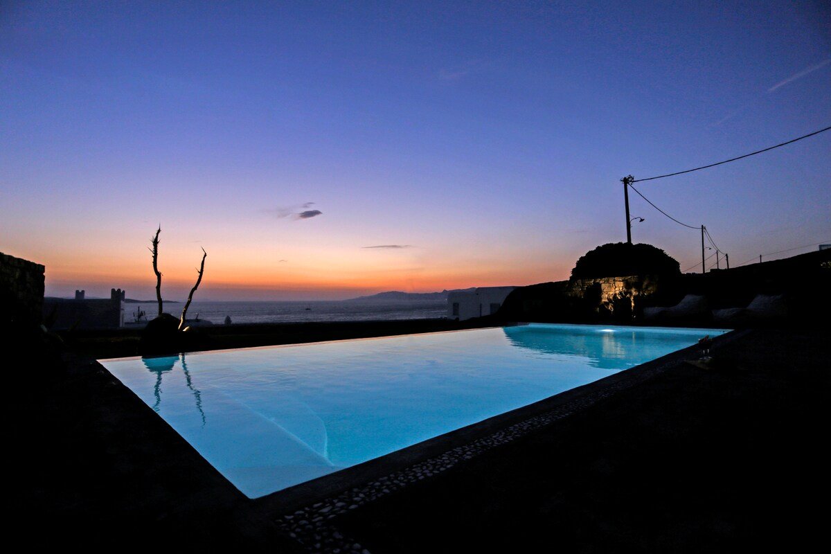 Cycladic Breeze Villa with Private Pool gallery image 4