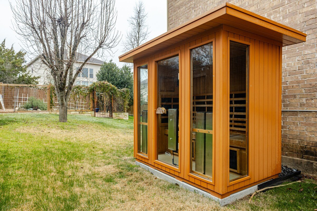 Family Oasis • Gym • Pool • Sauna • Cold Tub gallery image 2