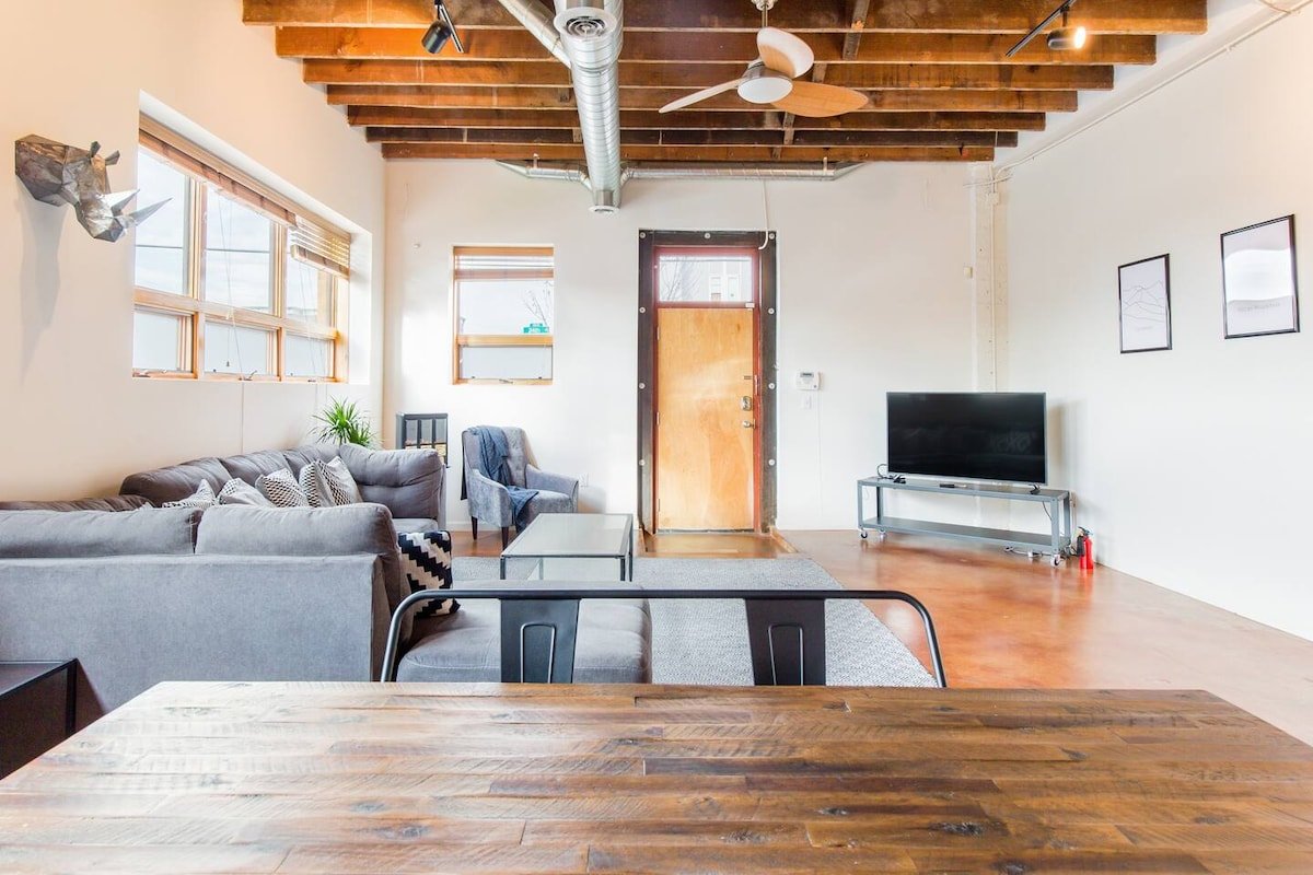 Downtown Industrial Loft in RiNO gallery image 4
