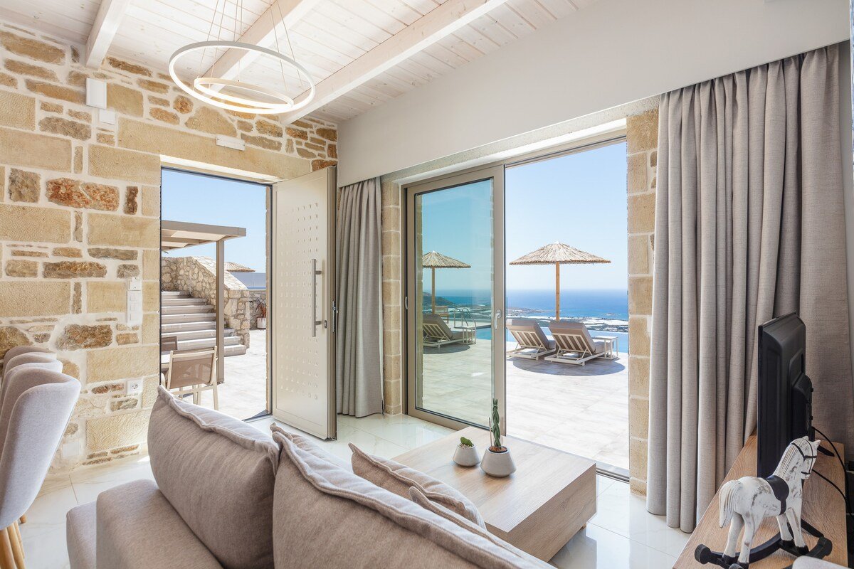 Villa Gardenia, pool, sea view, BBQ, luxury, quiet gallery image 3