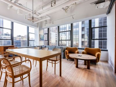 2 Bedroom Premium Sky | Placemakr Wall Street