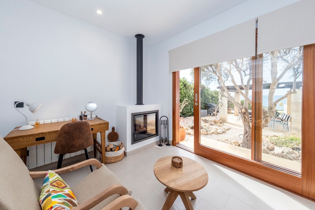 Amazing sea-view 5 en-suit bedroom Villa gallery image 5