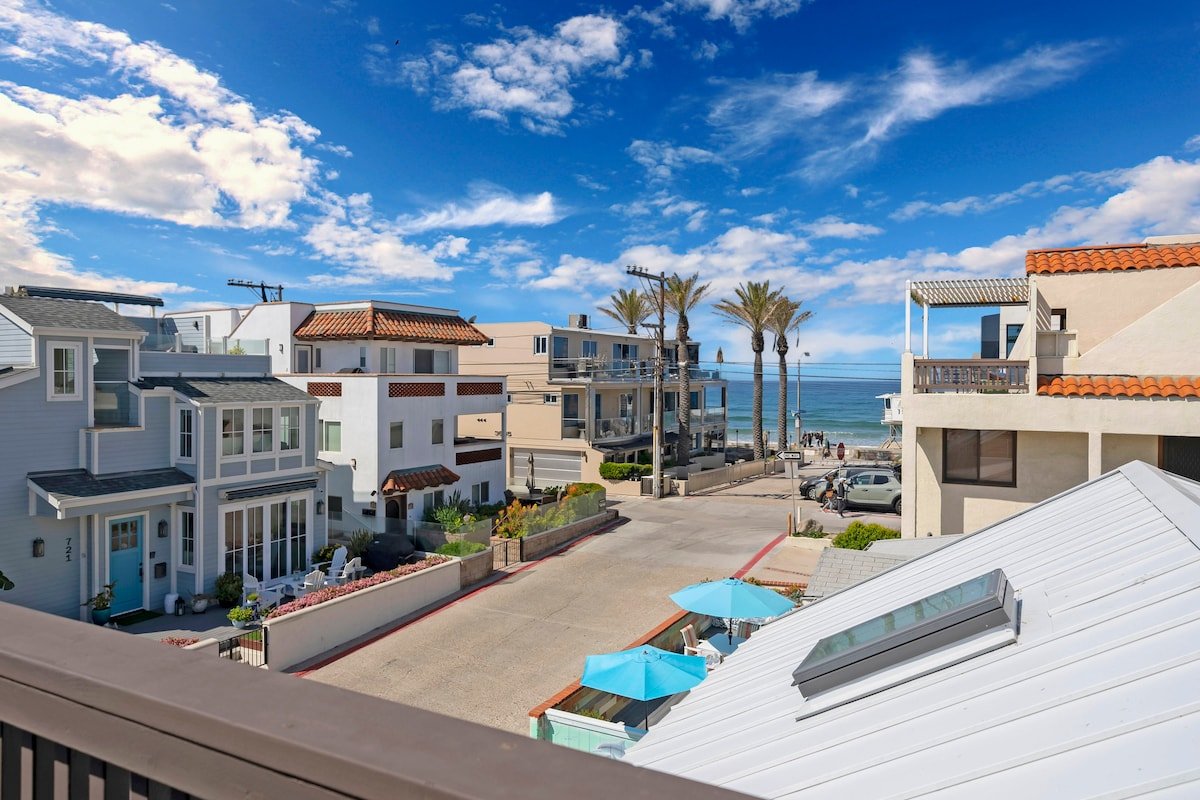 Steps from beach, Newly Renovated! gallery image 2