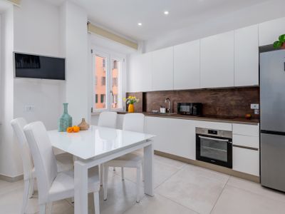 DomusAurea 2 apartments near the Colosseum