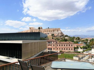 Acropolis museum grand apartment
