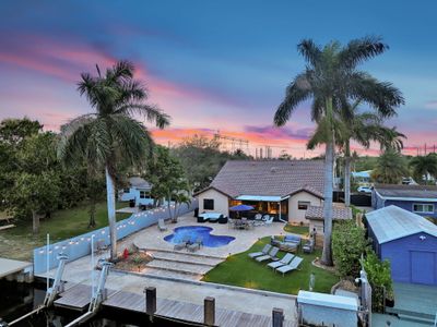 Oasis Dream Vacation Home in Dania Beach