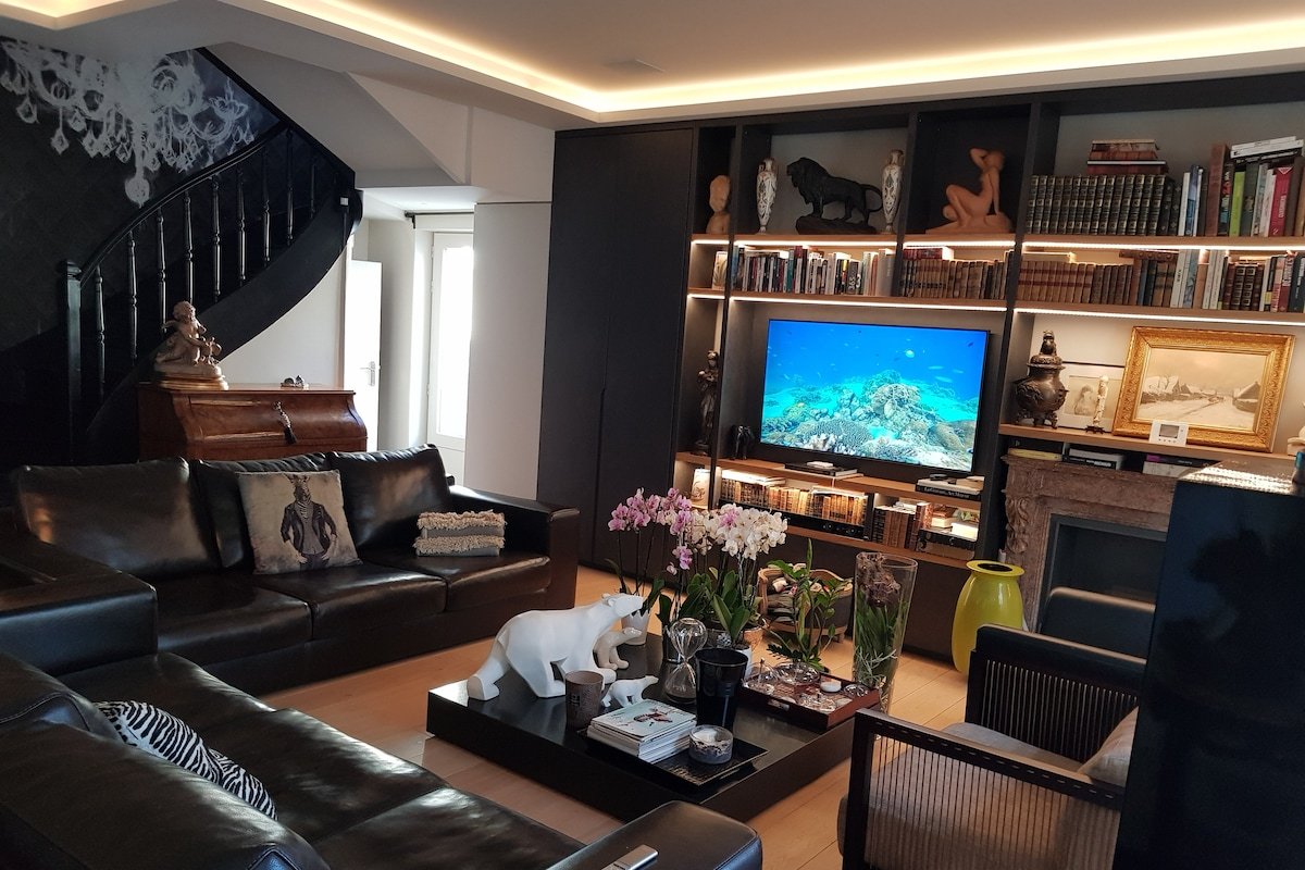 Lyon 4e Croix Rousse/ Maison-jardin 6/8 voyageurs gallery image 5