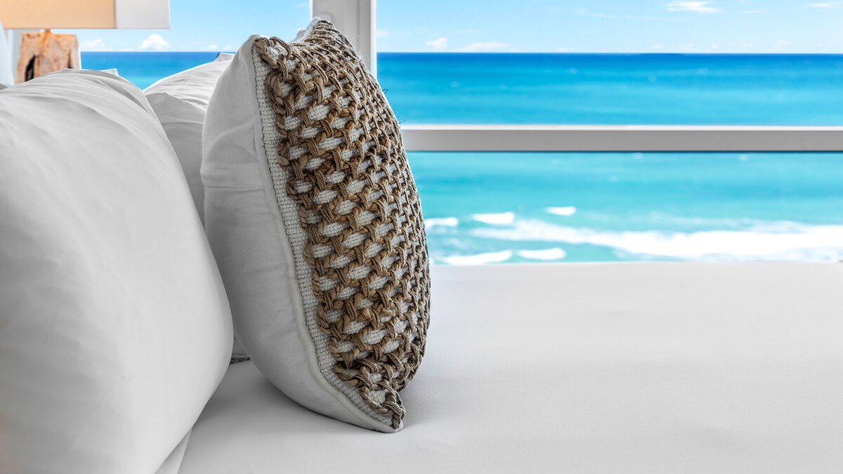 Oceanfront Private Condo at 1 Hotel & Homes -1120 gallery image 2