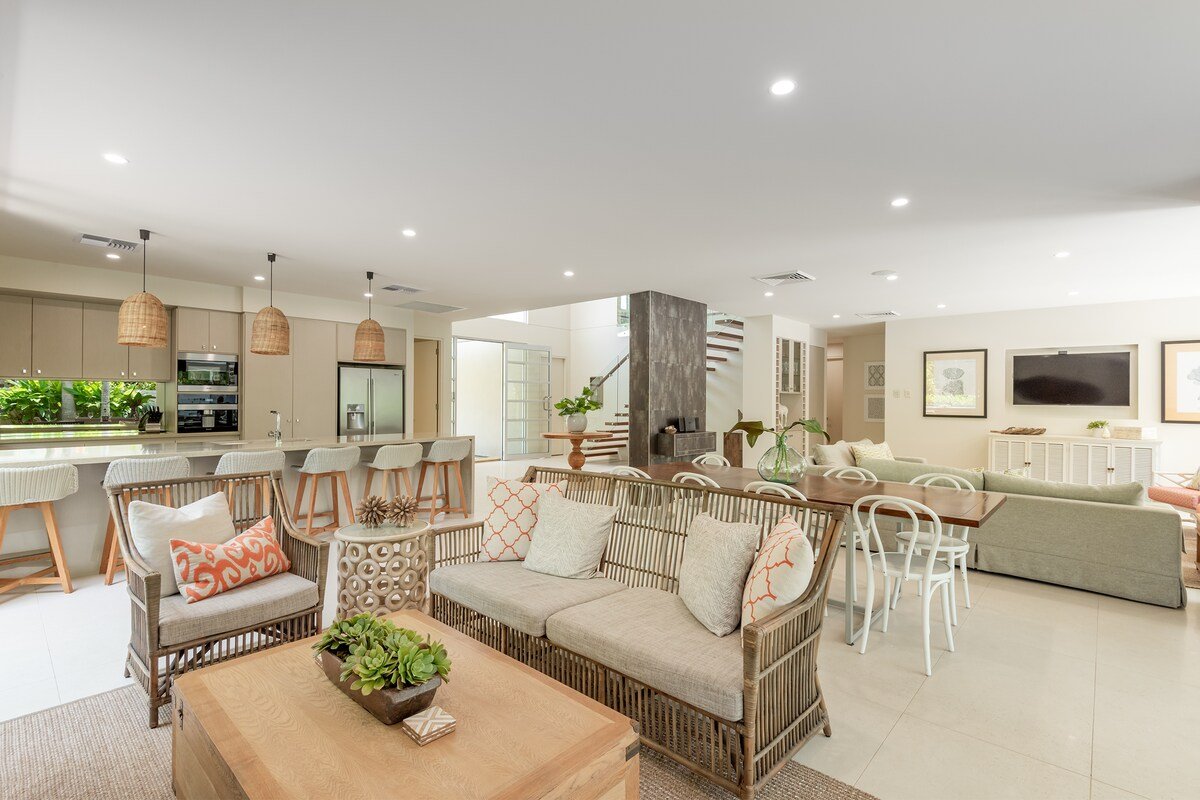 SeaEasta – 4BR Whitehaven Pool & Spa Getaway gallery image 5