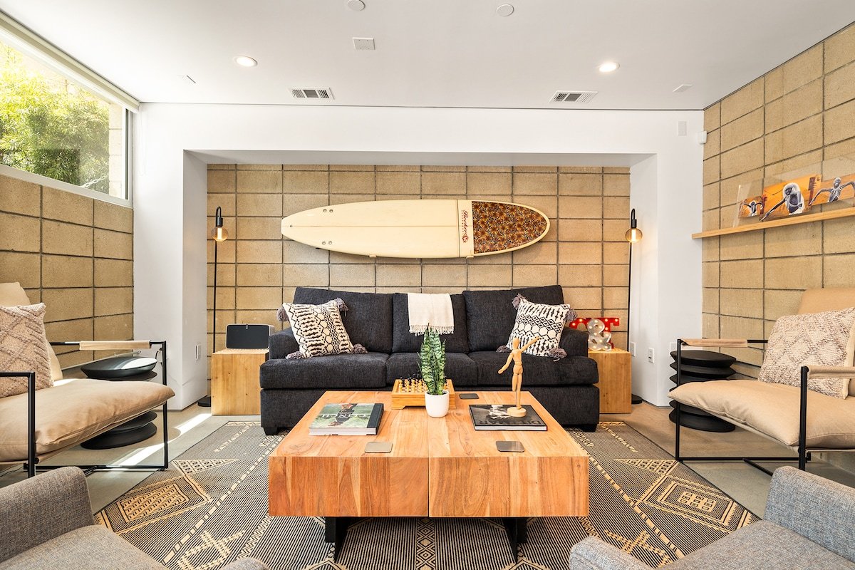 Hip Venice 5BR/4.5B Home w Rooftop, Steps to Beach gallery image 5