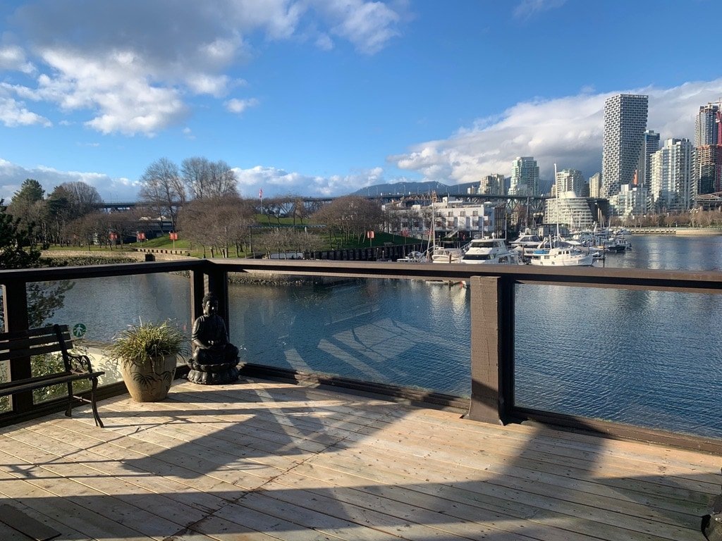 Waterfront home on sea wall, expansive ocean view gallery image 2