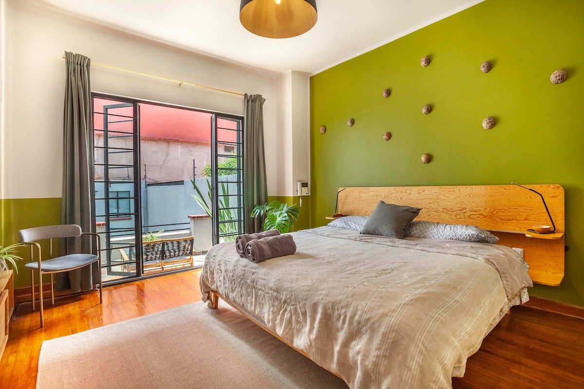 Historic Villa Condesa King Beds + Service +Garden gallery image 4