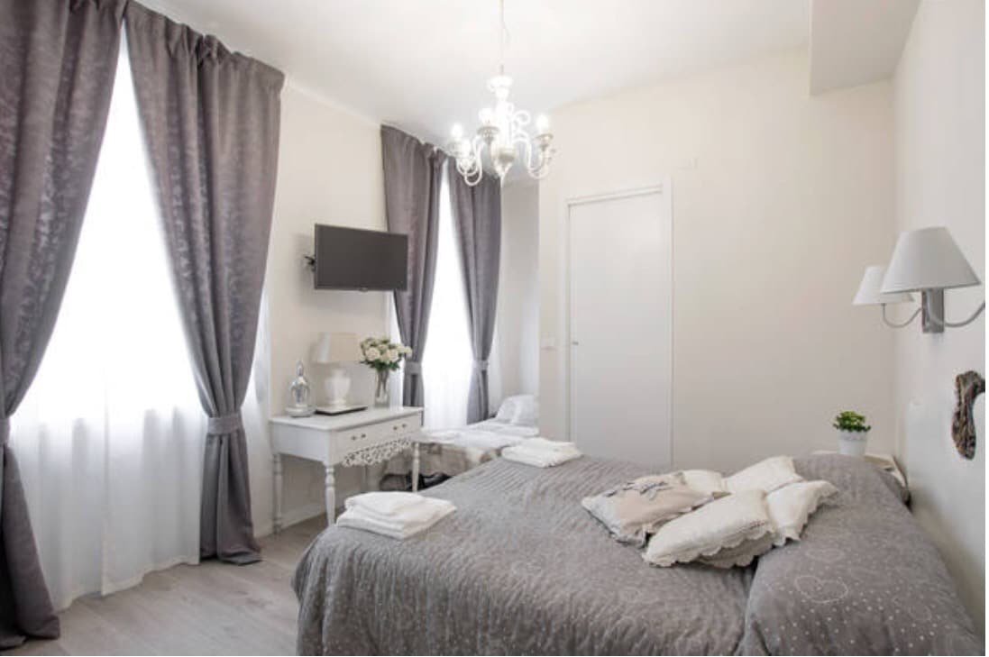 Vatican Balcony Suites BorgoPio 5-10pax gallery image 5