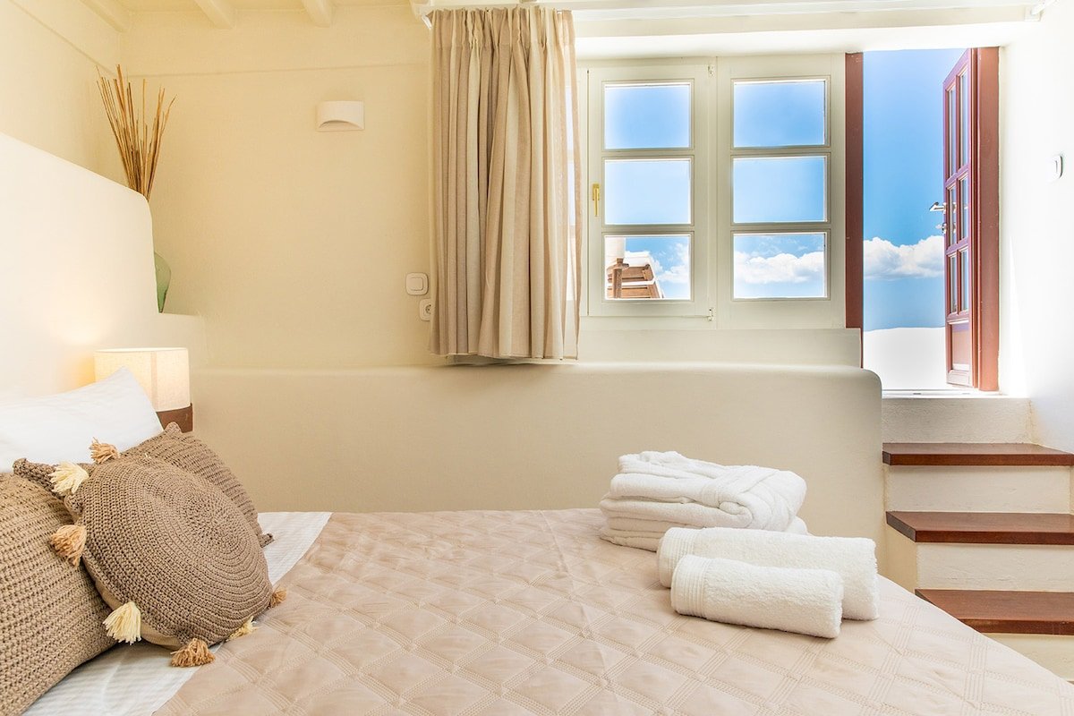 Dream House in the Venetian Castle gallery image 5