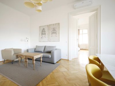 Supreme Apartment near Oper – Apt 18