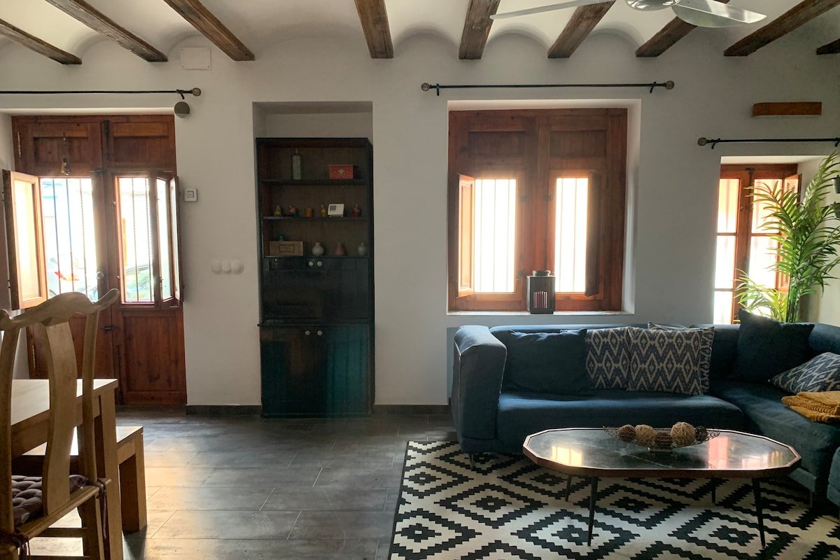 Cozy Cabañal House gallery image 3