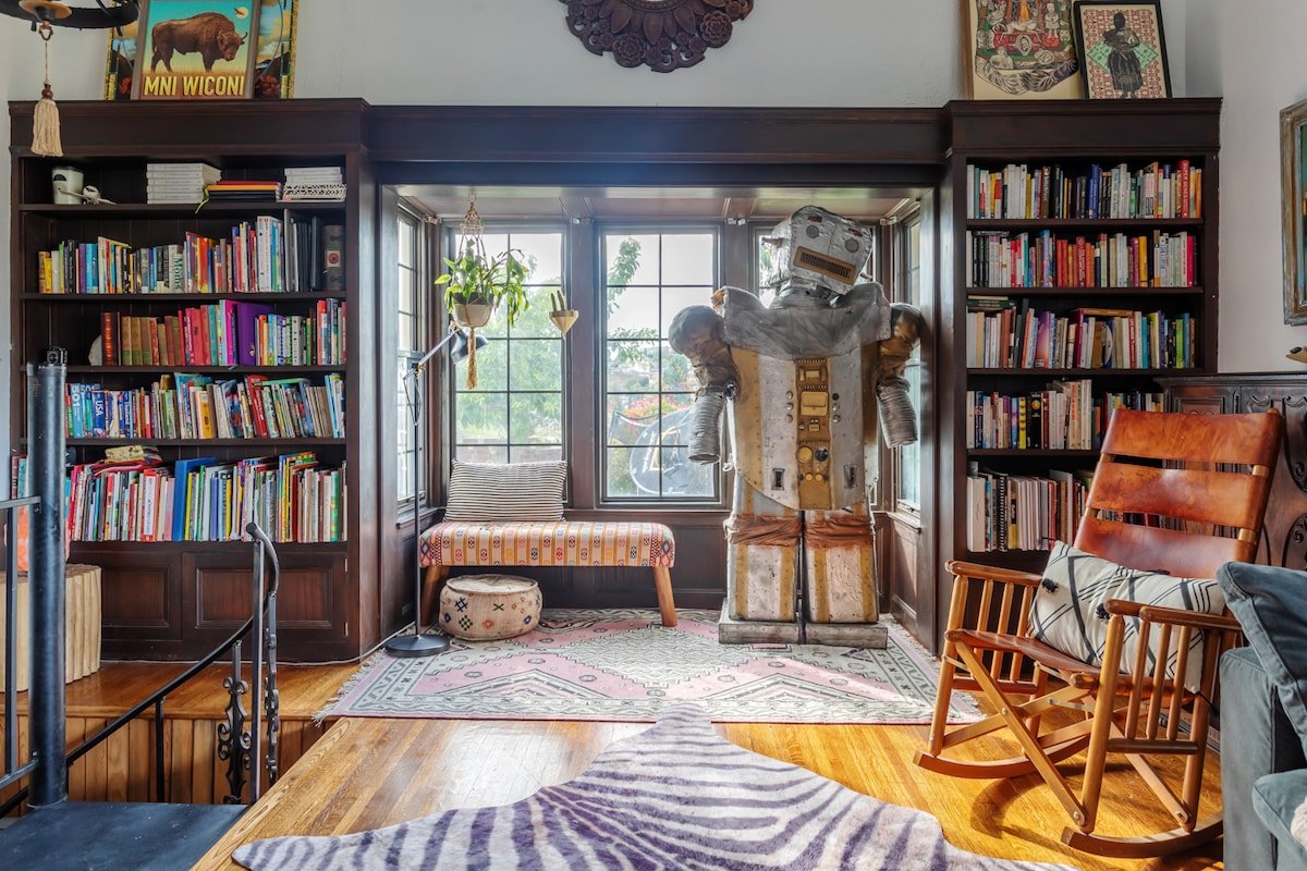 The Lofty Tower | Gorgeous Views, Family Friendly gallery image 3